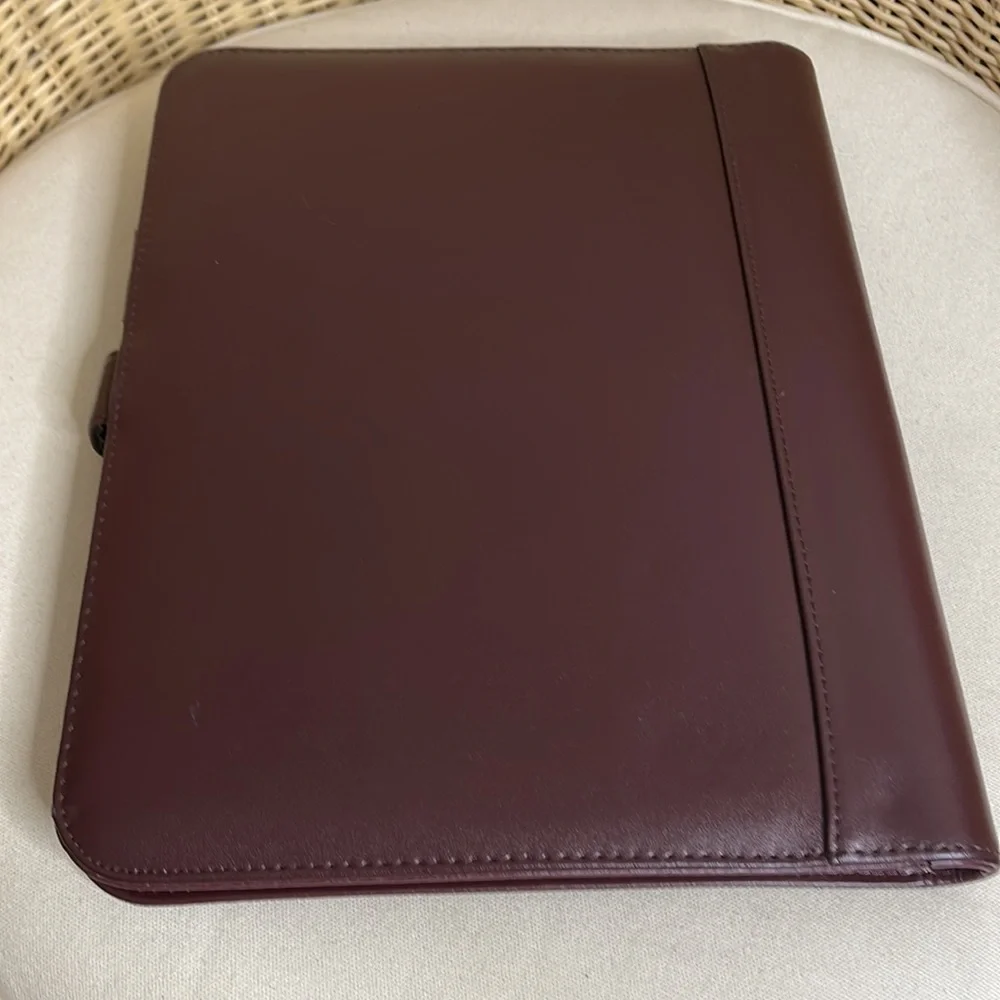 Vintage Burgundy Faux Leather Day Timer / Organizer Billfold